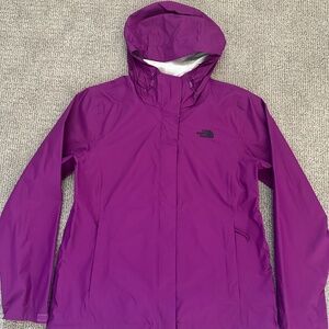 North Face Venture 2 lightweight jacket - women's size L purple